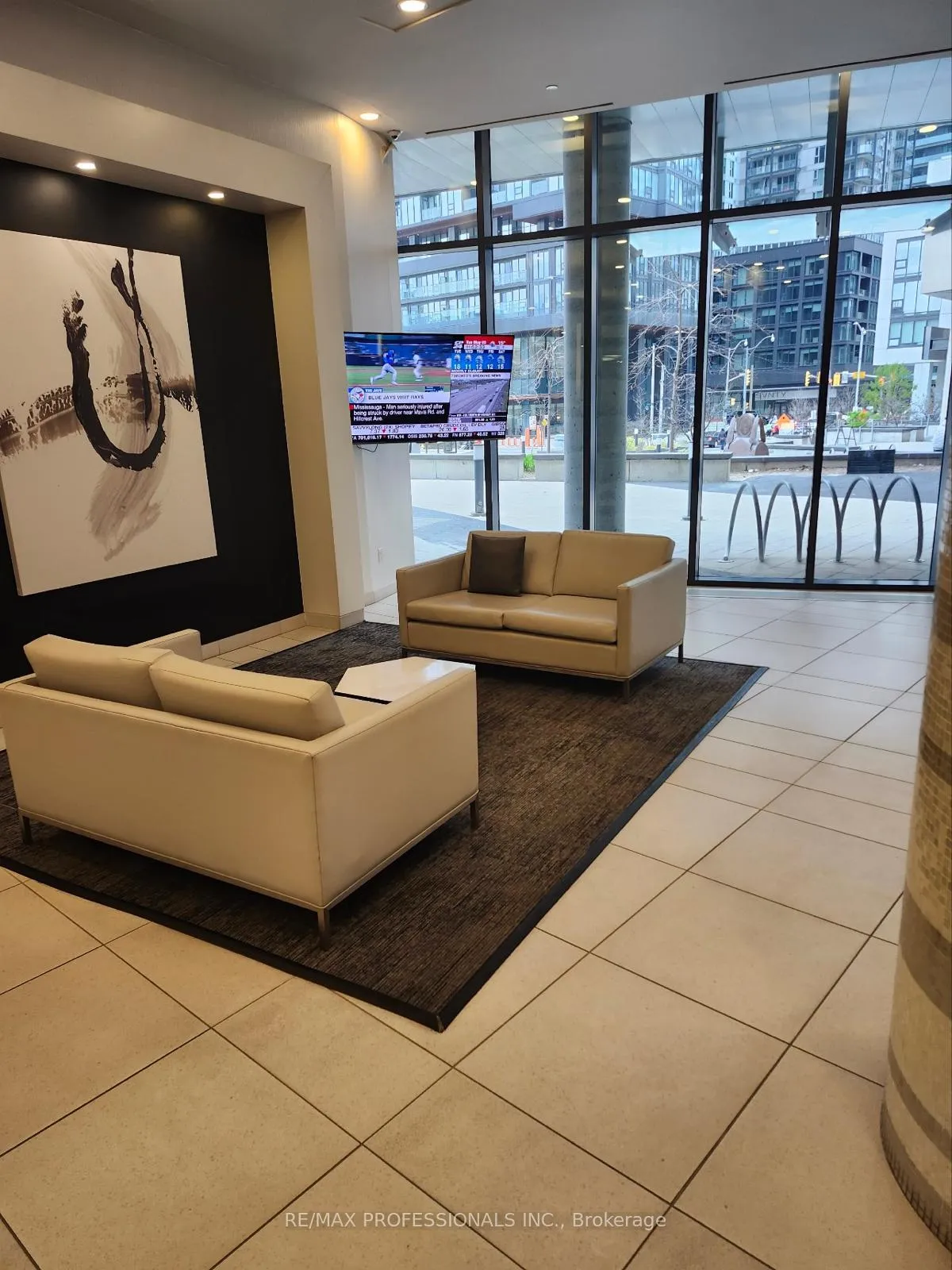 Photo 5 of Unit 607, 51 East Liberty Street, Toronto, Niagara — HOMEH