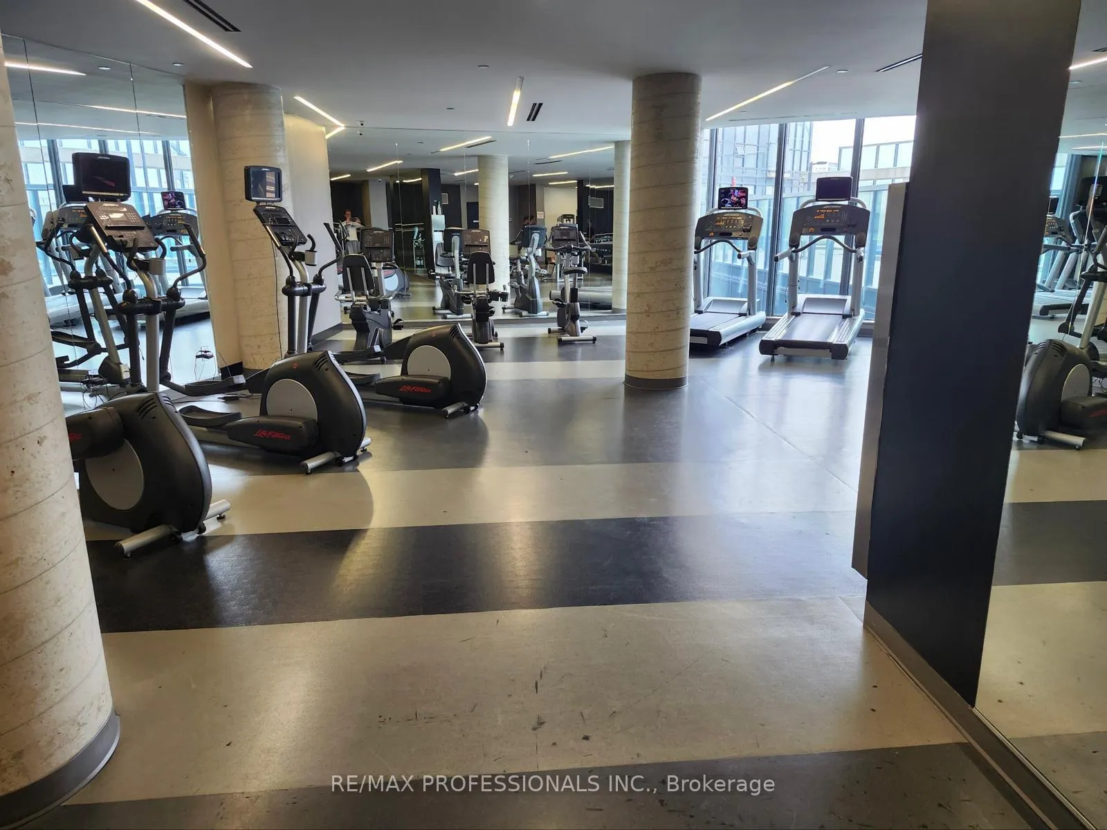 Photo 6 of Unit 607, 51 East Liberty Street, Toronto, Niagara — HOMEH