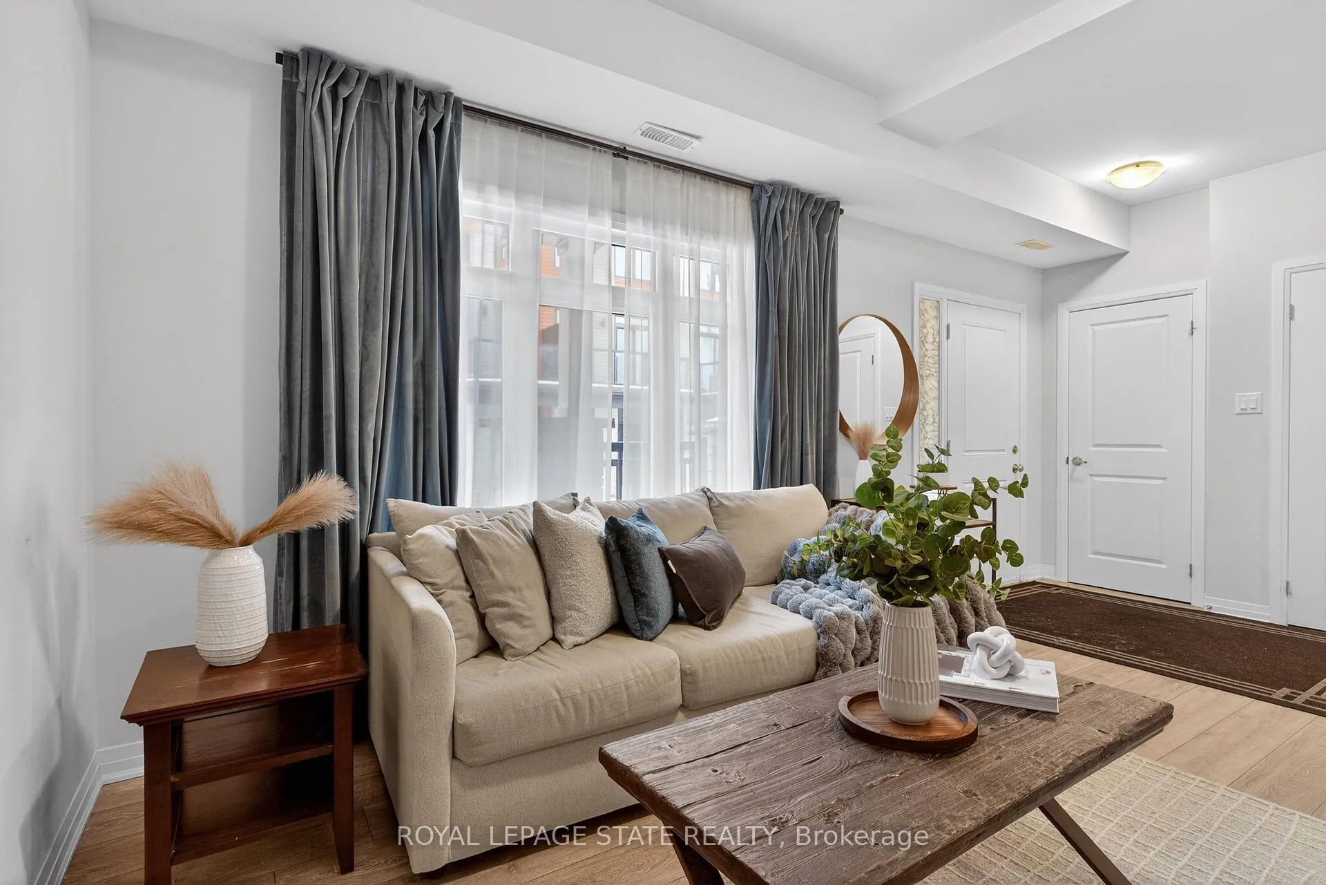 Photo 5 of Unit 38, 2 Willow Street, Brant, Paris — HOMEH