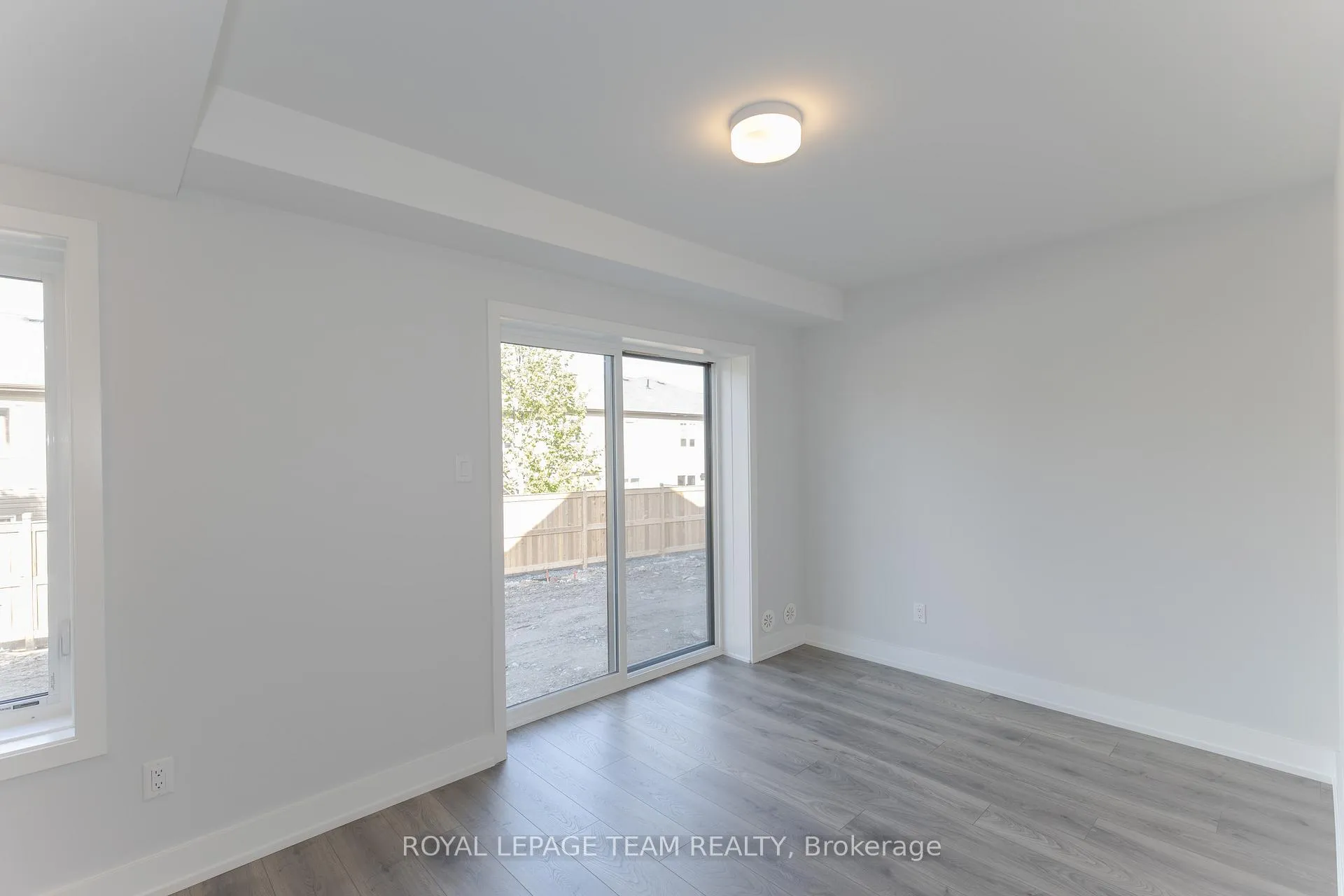Photo 6 of 748 Kinstead Private, Ottawa, Stittsville (North) — HOMEH