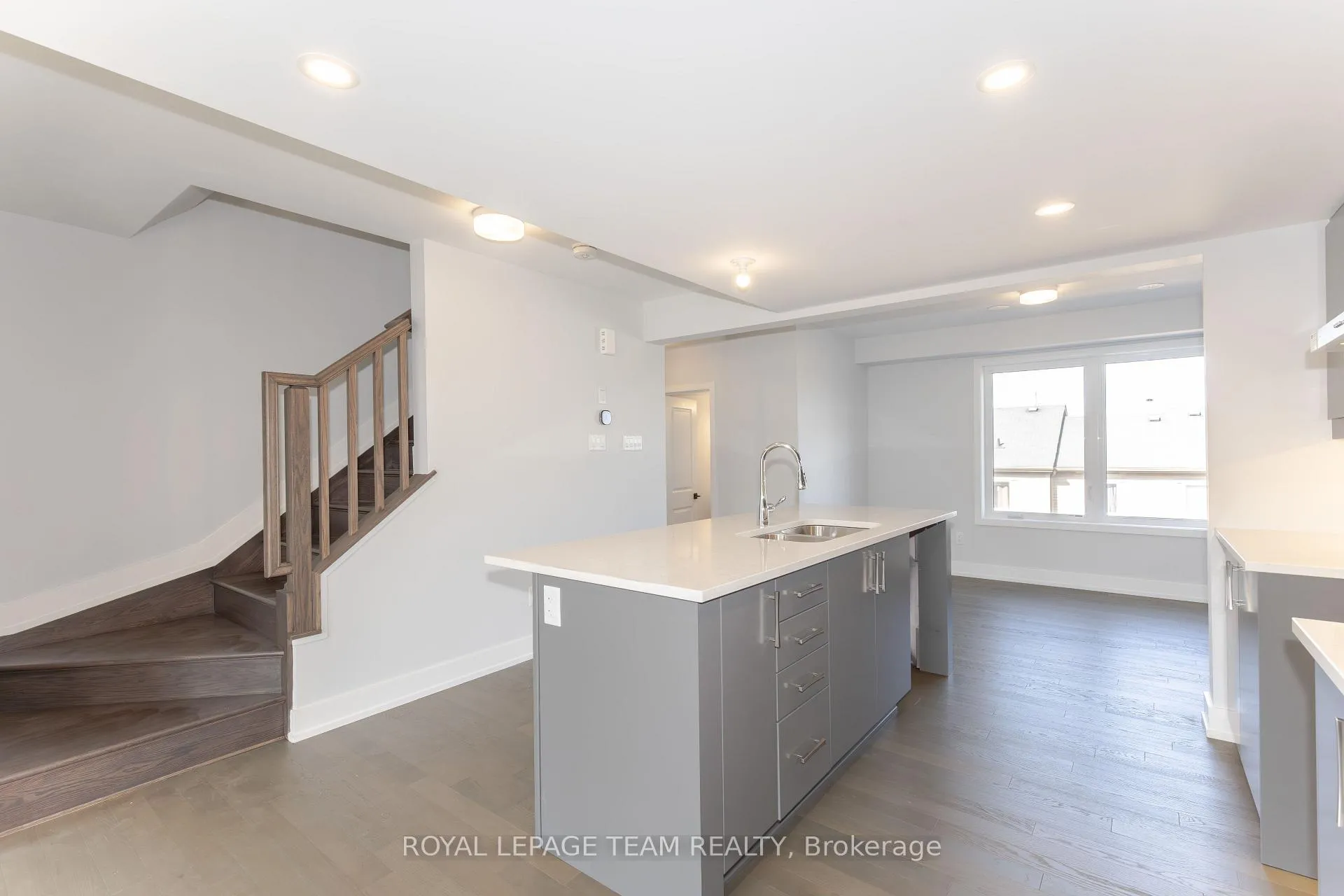 Photo 12 of 748 Kinstead Private, Ottawa, Stittsville (North) — HOMEH
