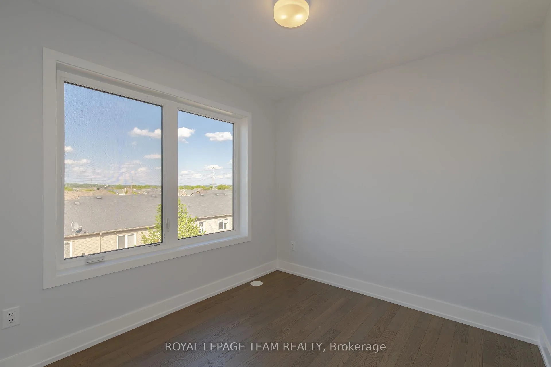 Photo 23 of 748 Kinstead Private, Ottawa, Stittsville (North) — HOMEH
