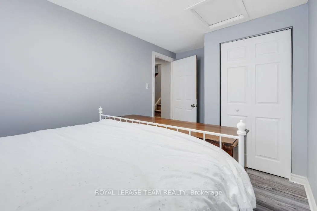 Photo 22 of 52 Alison Korn Private, Ottawa, Bells Corners — HOMEH