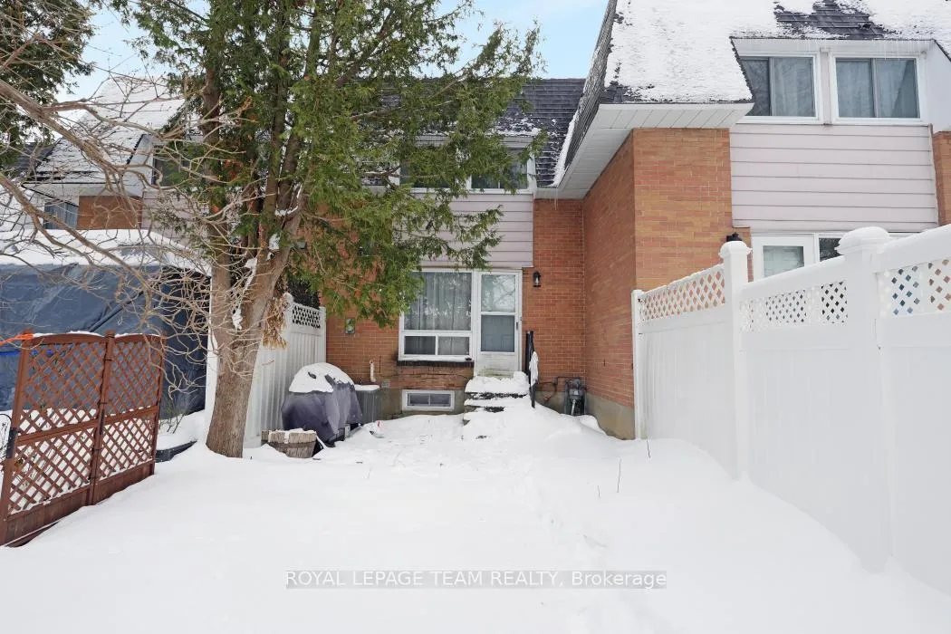 Photo 30 of 52 Alison Korn Private, Ottawa, Bells Corners — HOMEH