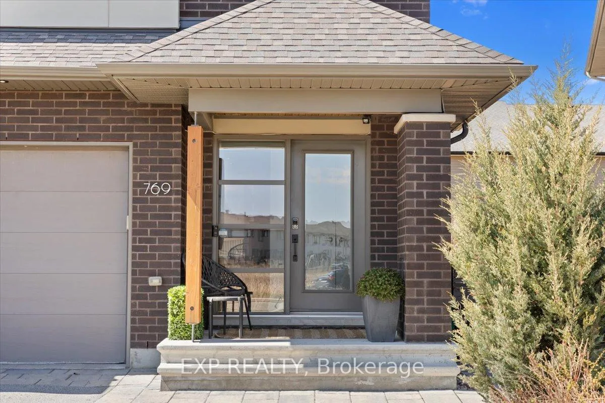 Photo 2 of 769 Brian Good Avenue, Ottawa, Riverside South/Gloucester Glen — HOMEH