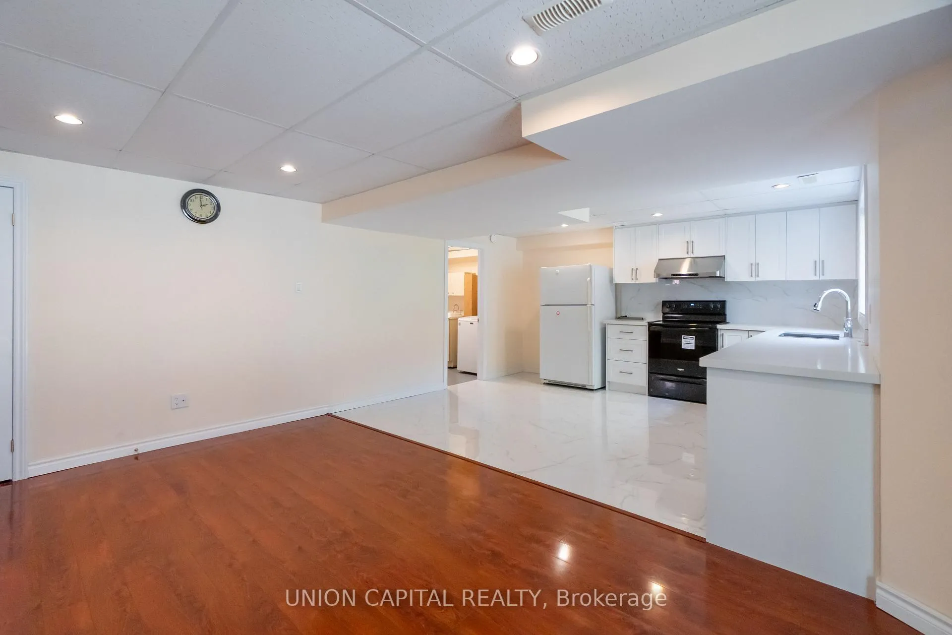 Photo 5 of Unit Lower, 18 Eton Street, Markham, Village Green-South Unionville — HOMEH