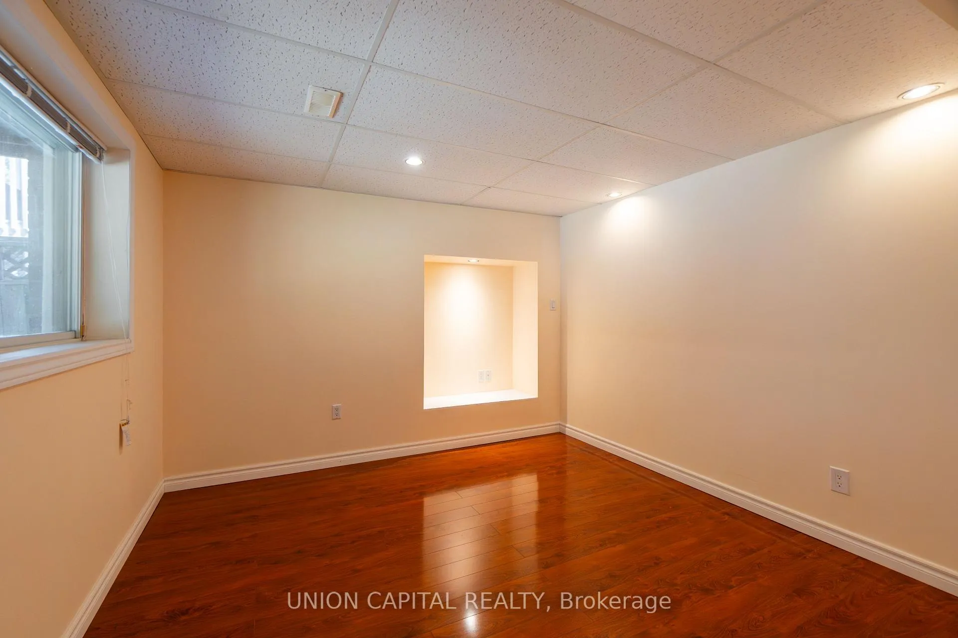 Photo 7 of Unit Lower, 18 Eton Street, Markham, Village Green-South Unionville — HOMEH