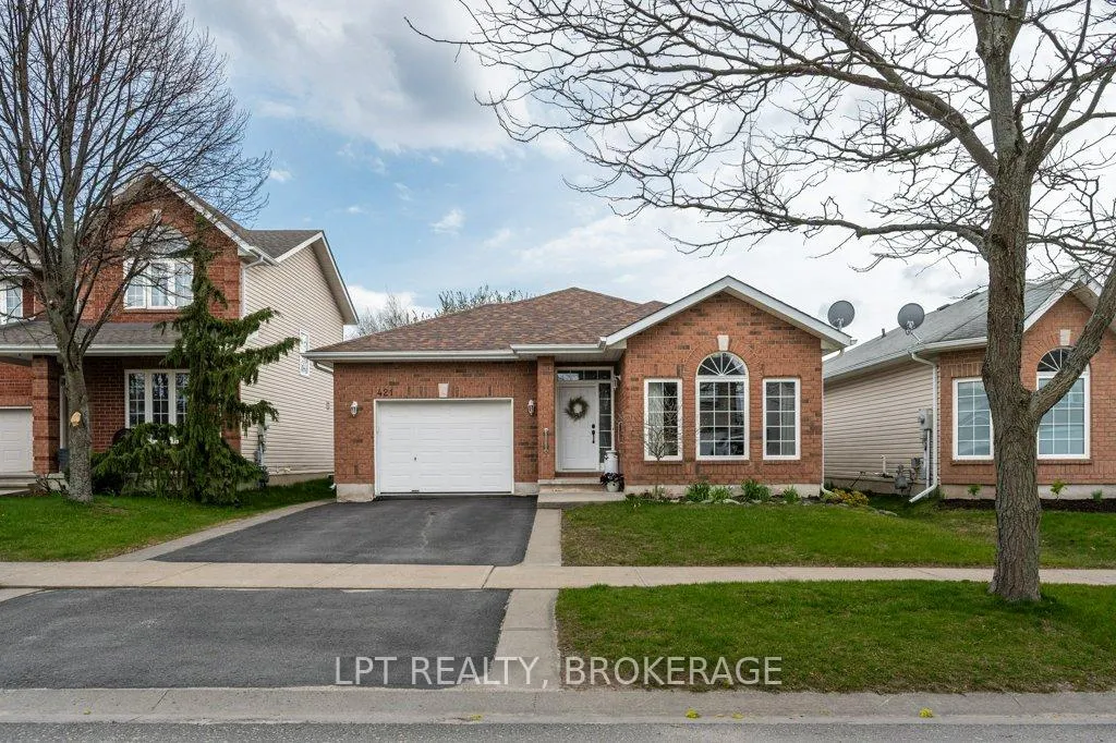 Photo 1 of 421 Cooke Crescent, Kingston, City Northwest — HOMEH