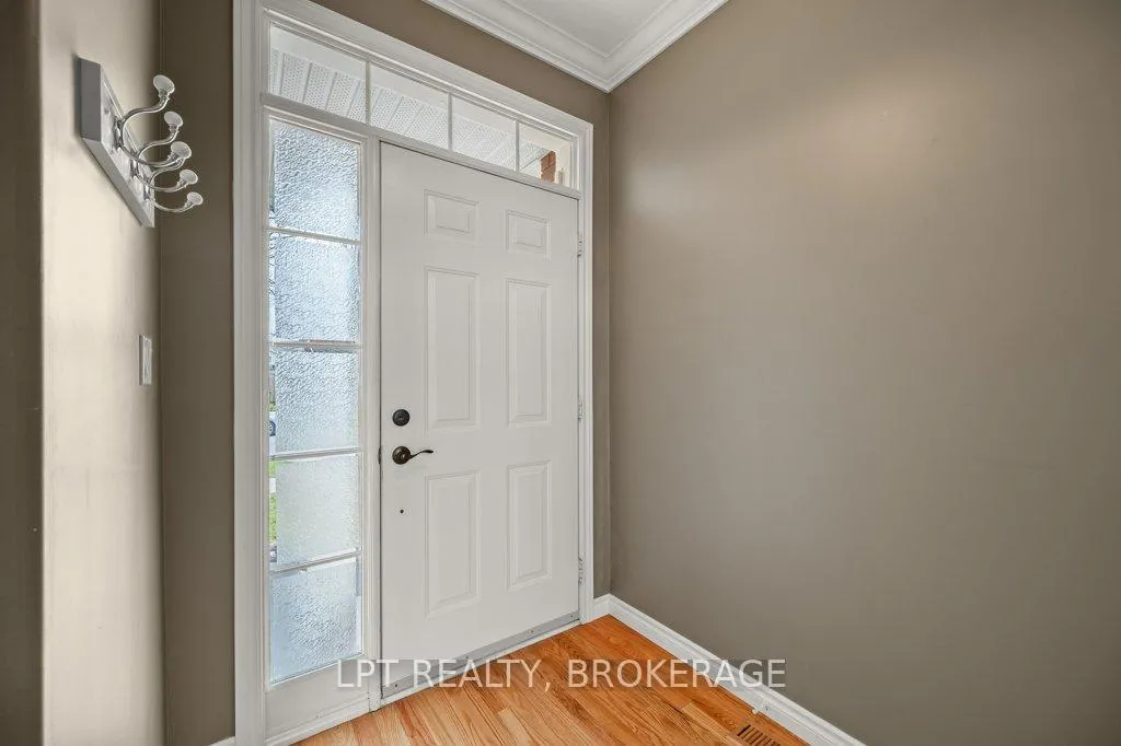 Photo 3 of 421 Cooke Crescent, Kingston, City Northwest — HOMEH