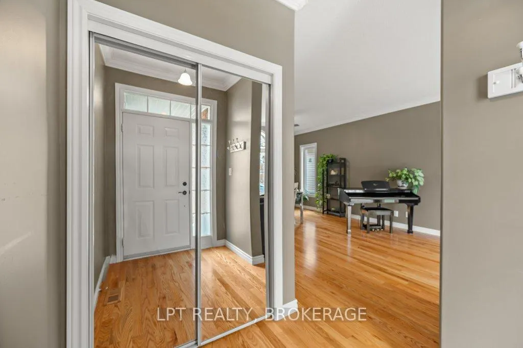 Photo 4 of 421 Cooke Crescent, Kingston, City Northwest — HOMEH