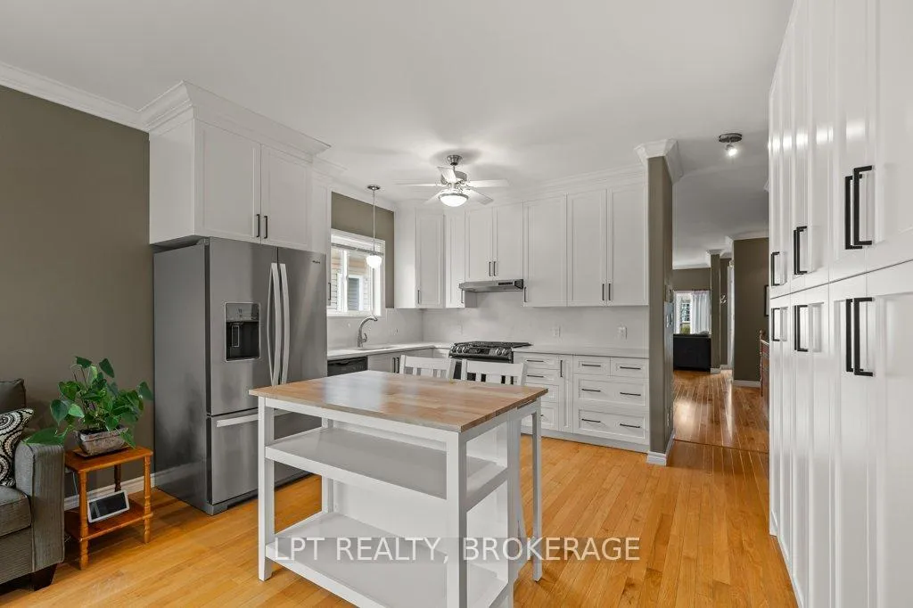 Photo 12 of 421 Cooke Crescent, Kingston, City Northwest — HOMEH