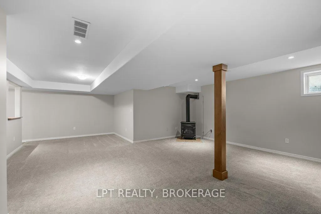 Photo 30 of 421 Cooke Crescent, Kingston, City Northwest — HOMEH