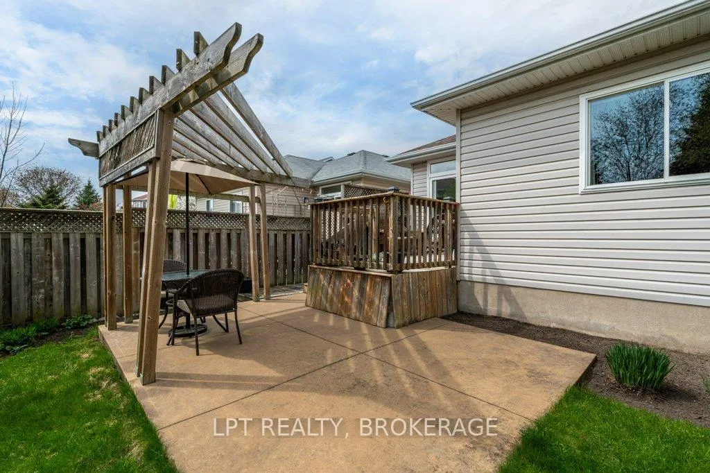 Photo 39 of 421 Cooke Crescent, Kingston, City Northwest — HOMEH