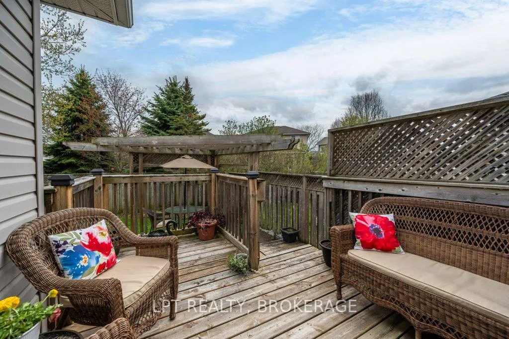 Photo 45 of 421 Cooke Crescent, Kingston, City Northwest — HOMEH