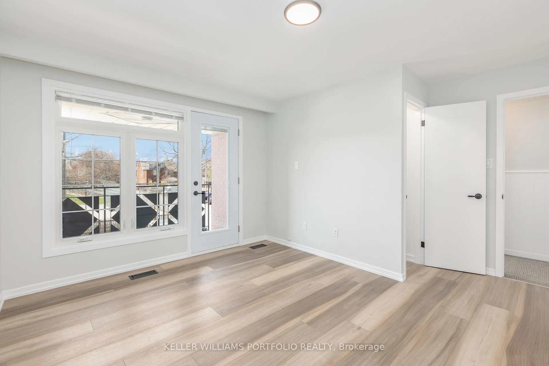 Front of Unit 3, 99 West Lodge Avenue