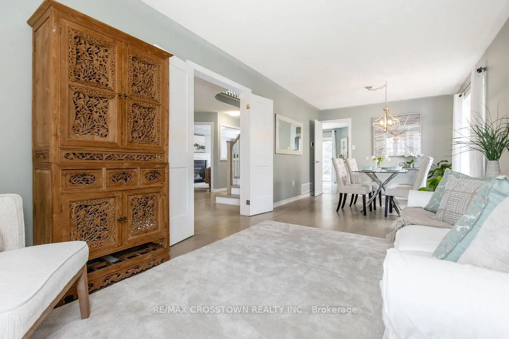 Photo 10 of 18 Stoneybrook Crescent, Barrie, Ardagh — HOMEH