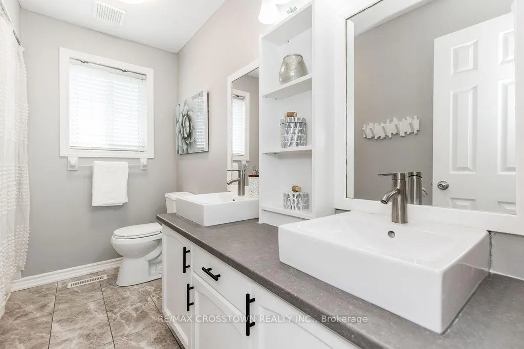 Photo 33 of 18 Stoneybrook Crescent, Barrie, Ardagh — HOMEH