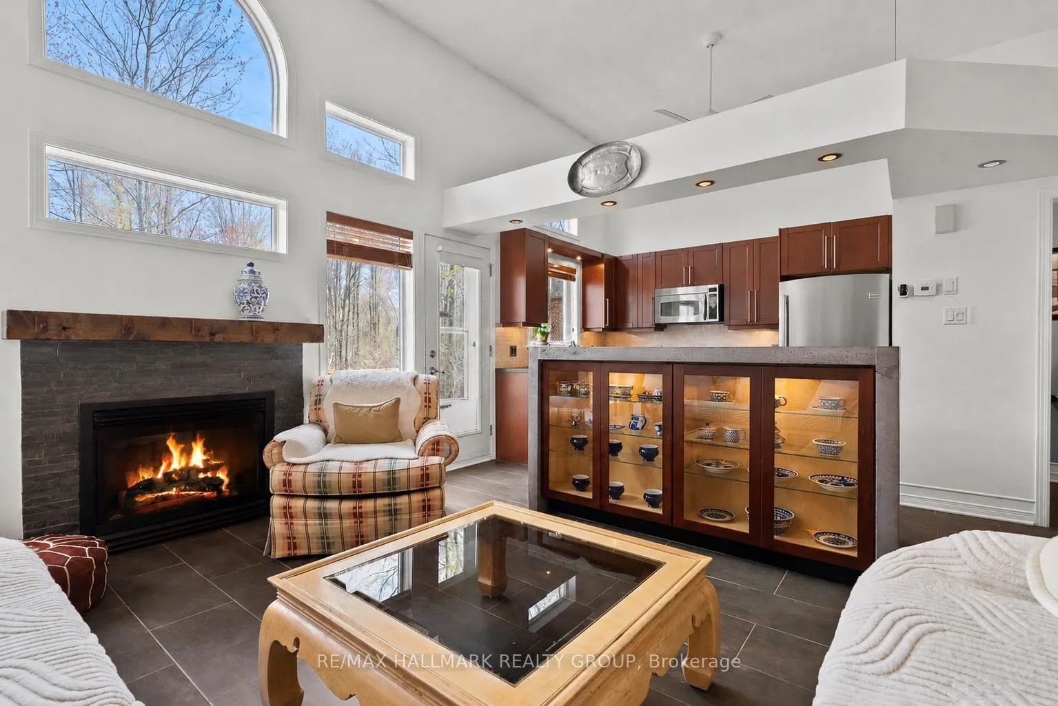 Photo 9 of 243 Gladeview Private, Ottawa, Upper Hunt Club — HOMEH