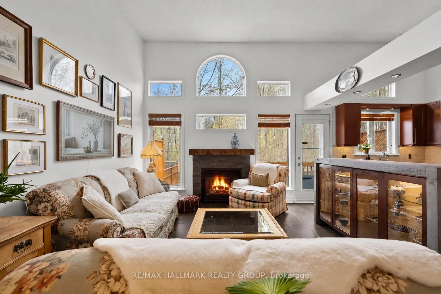 Photo 10 of 243 Gladeview Private, Ottawa, Upper Hunt Club — HOMEH
