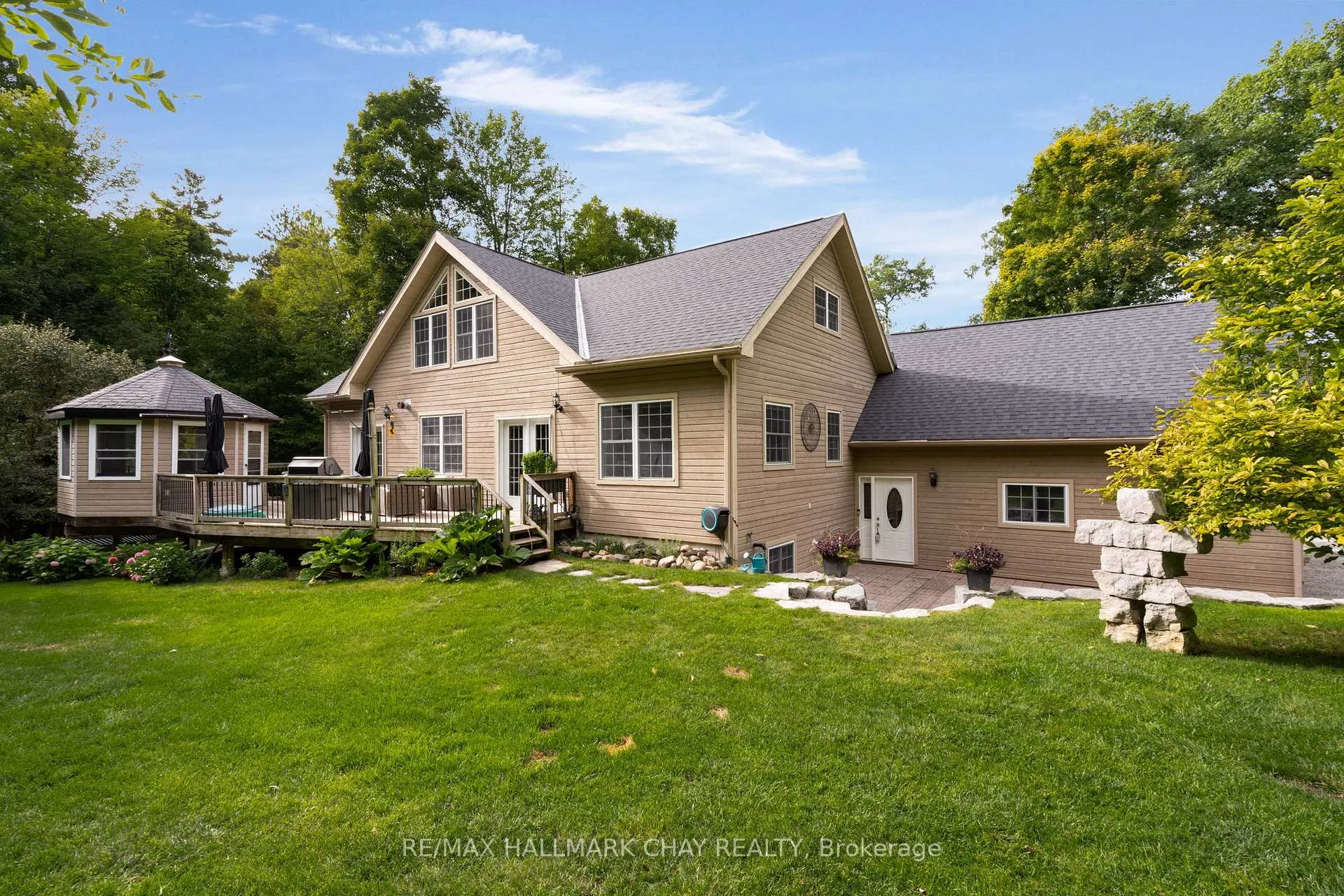 Photo 3 of 26 Eleventh Street, Midland — HOMEH