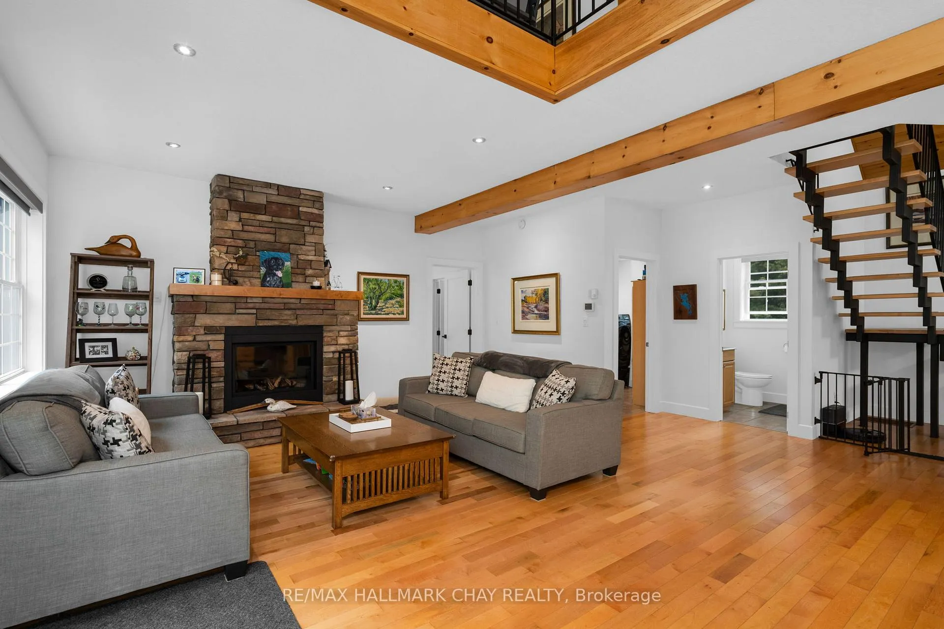 Photo 13 of 26 Eleventh Street, Midland — HOMEH