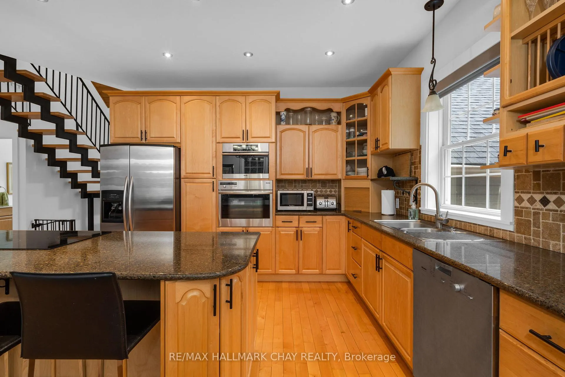 Photo 15 of 26 Eleventh Street, Midland — HOMEH