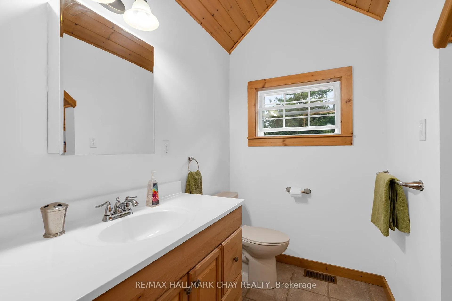 Photo 29 of 26 Eleventh Street, Midland — HOMEH