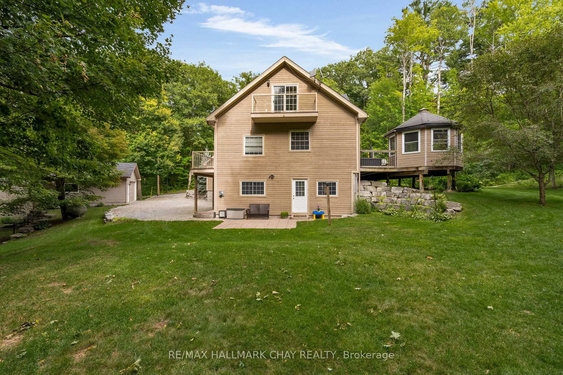 Photo 45 of 26 Eleventh Street, Midland — HOMEH