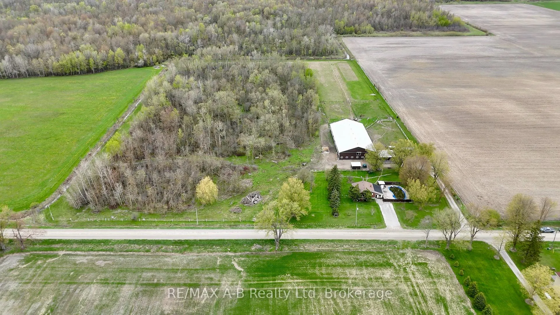 Photo 1 of 2624 Line 47, Perth East, North Easthope — HOMEH