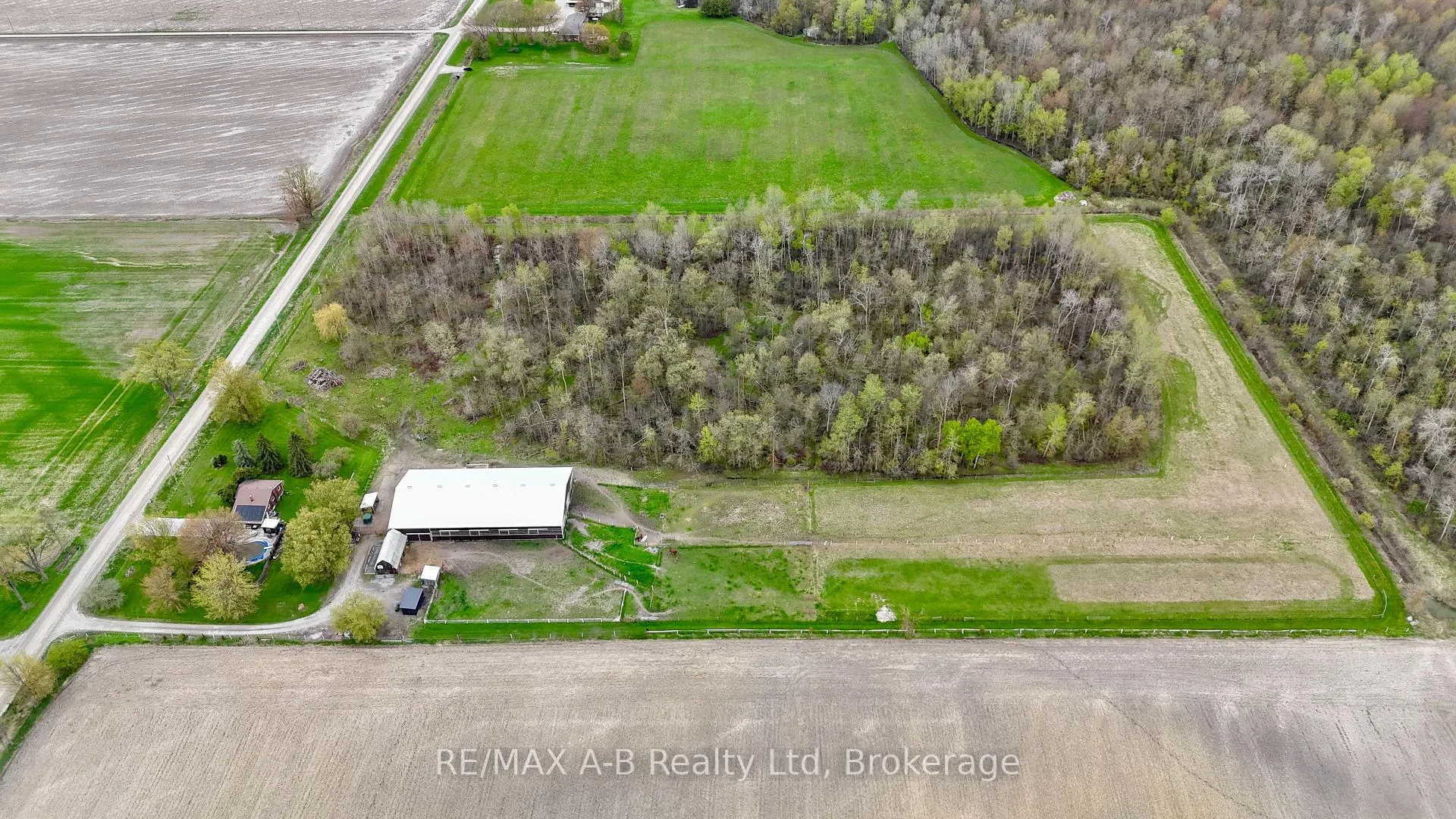 Photo 2 of 2624 Line 47, Perth East, North Easthope — HOMEH