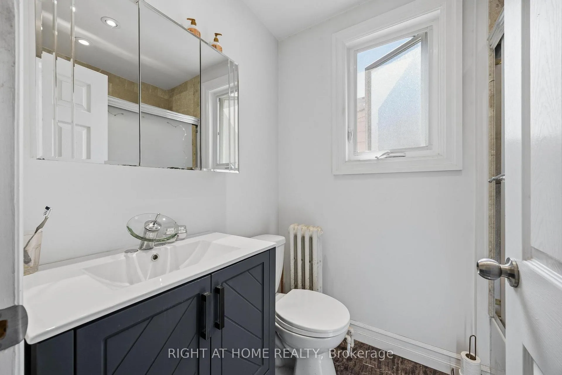 Photo 21 of 65 Branstone Road, Toronto, Caledonia-Fairbank — HOMEH