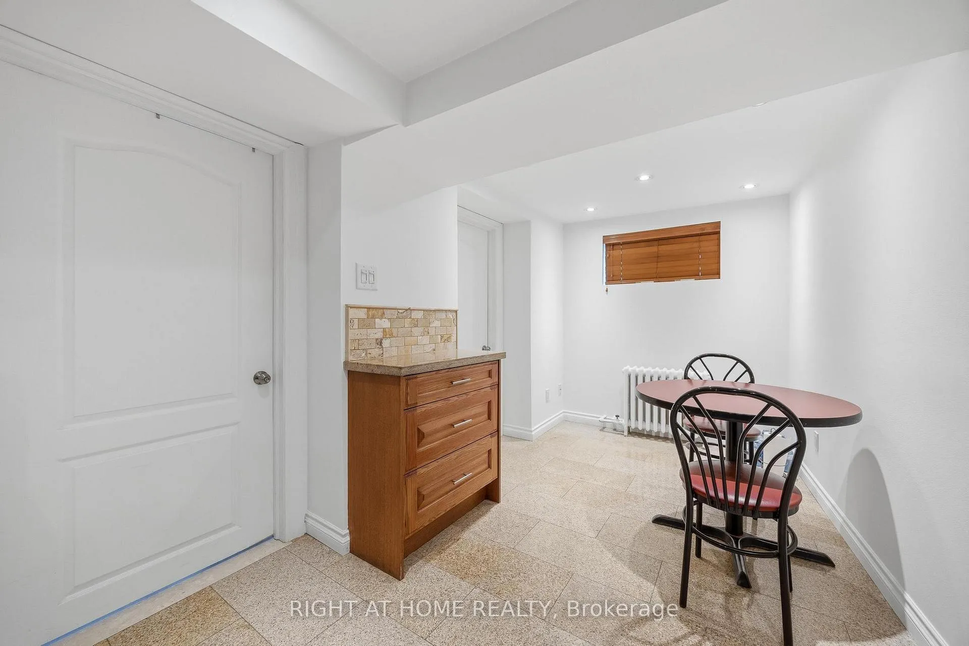 Photo 23 of 65 Branstone Road, Toronto, Caledonia-Fairbank — HOMEH