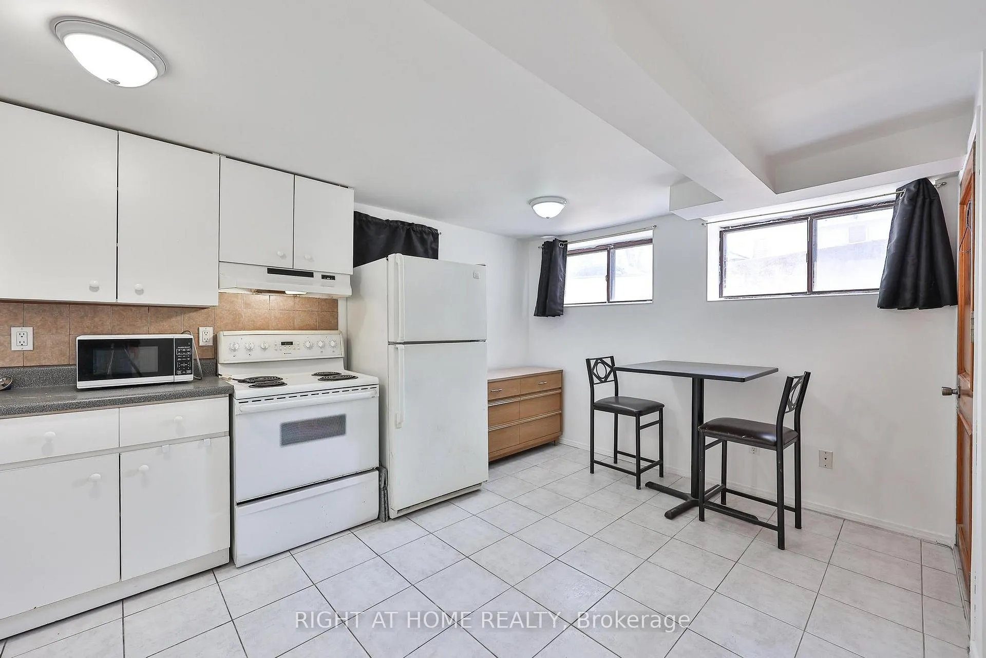 Photo 29 of 65 Branstone Road, Toronto, Caledonia-Fairbank — HOMEH