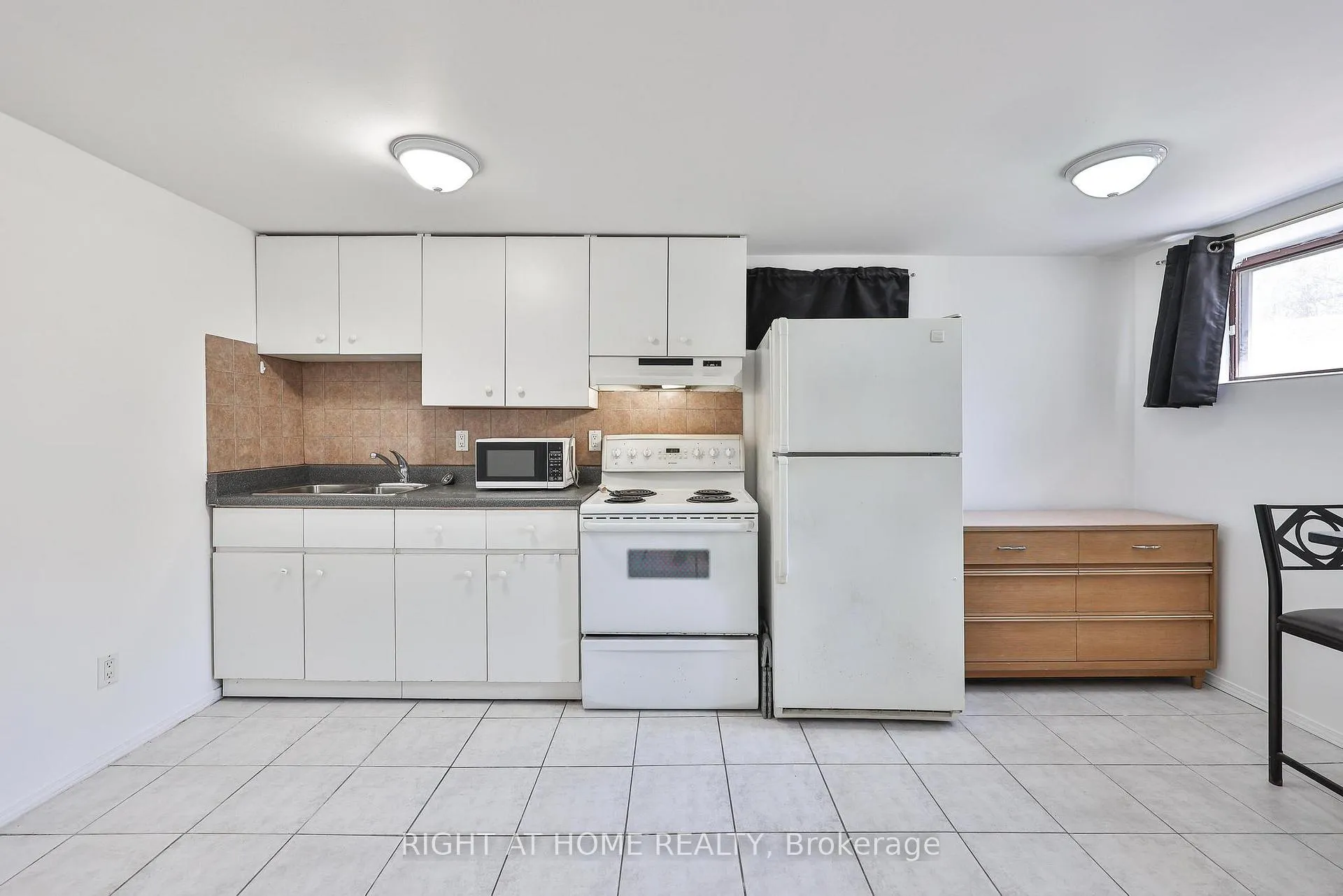 Photo 30 of 65 Branstone Road, Toronto, Caledonia-Fairbank — HOMEH