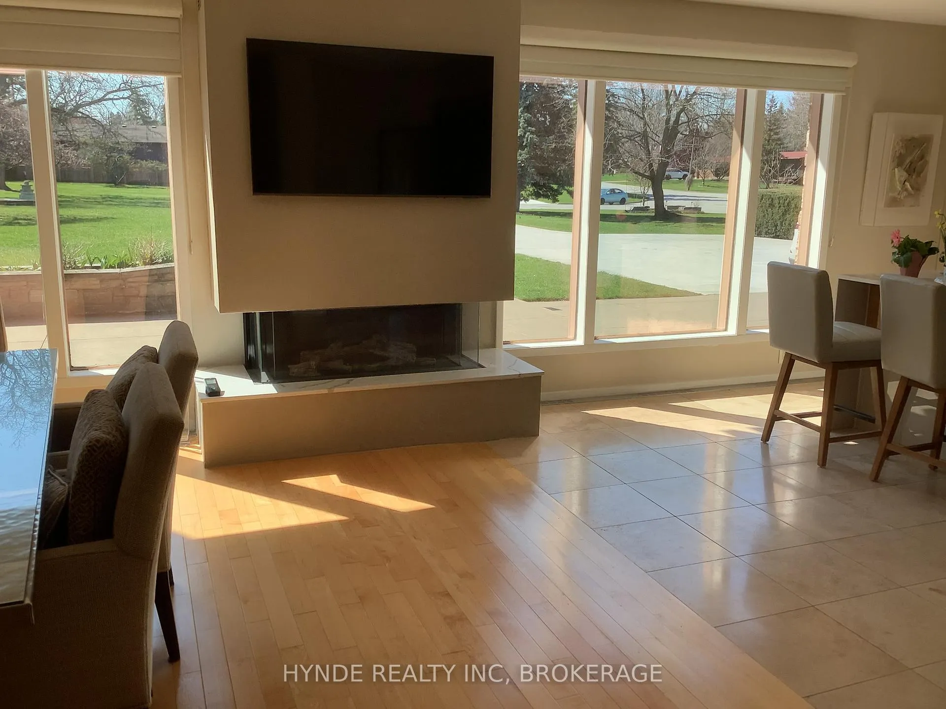 Photo 4 of 24 Woodmount Dr, St. Catharines, Burleigh Hill — HOMEH
