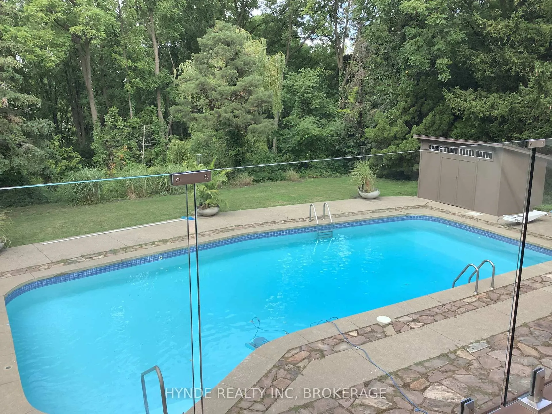 Photo 16 of 24 Woodmount Dr, St. Catharines, Burleigh Hill — HOMEH