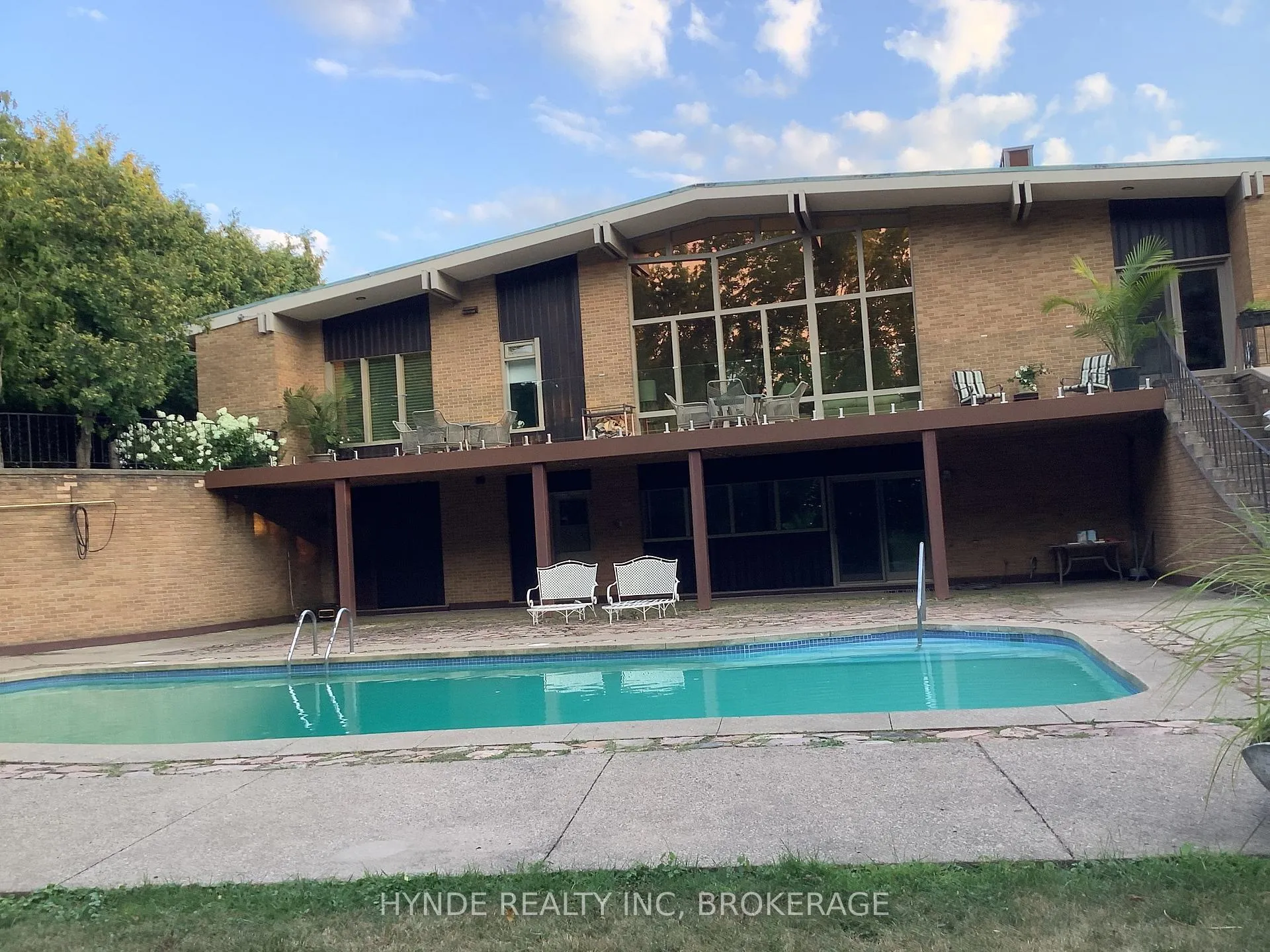 Photo 20 of 24 Woodmount Dr, St. Catharines, Burleigh Hill — HOMEH