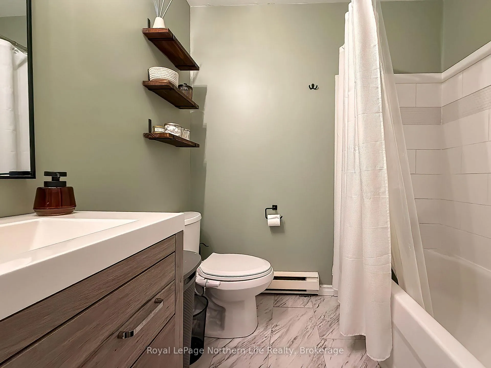 Photo 37 of 7 Harris Drive, North Bay, Ferris — HOMEH