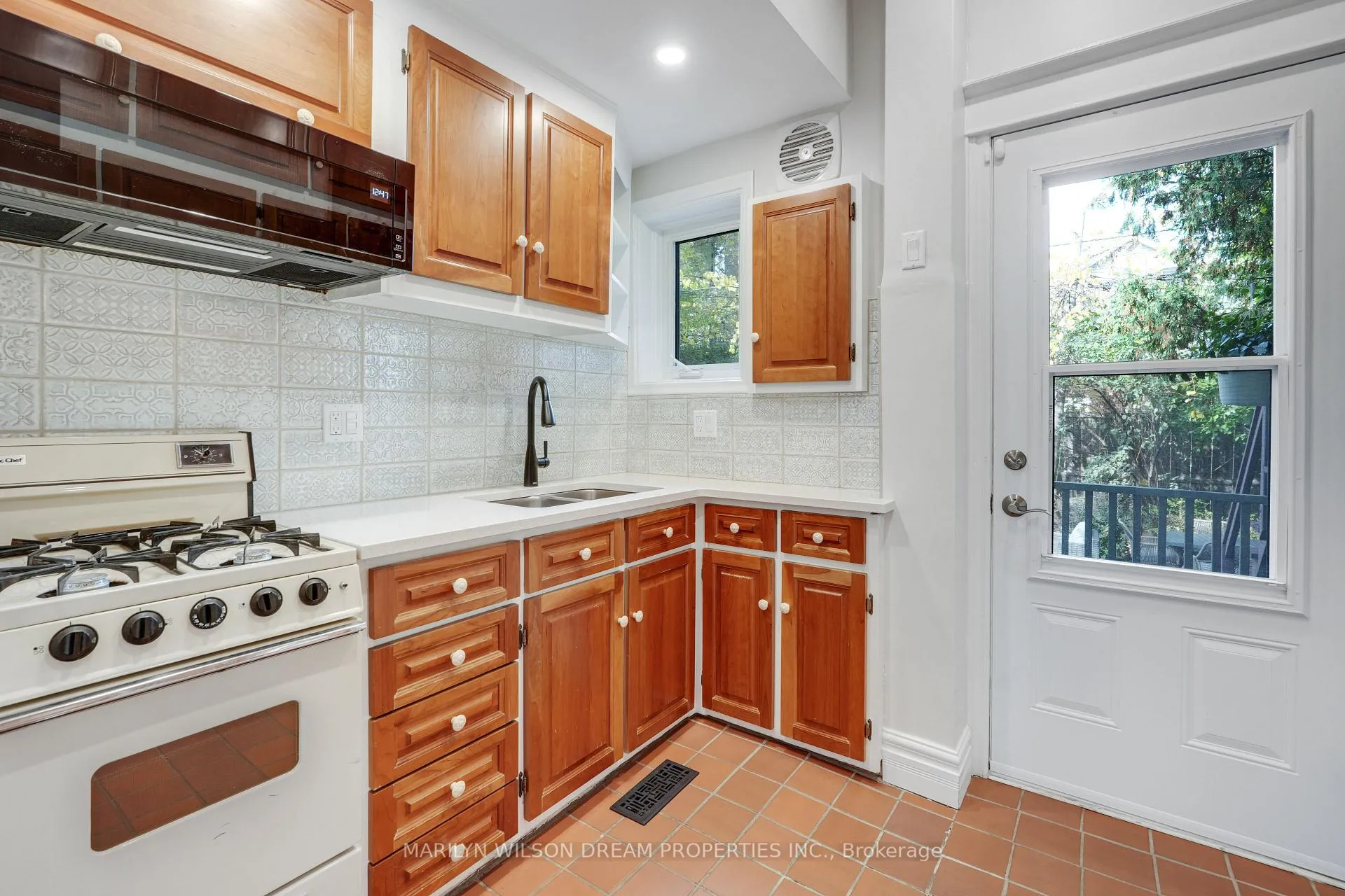 Photo 13 of 273 Powell Avenue, Ottawa, Glebe — HOMEH