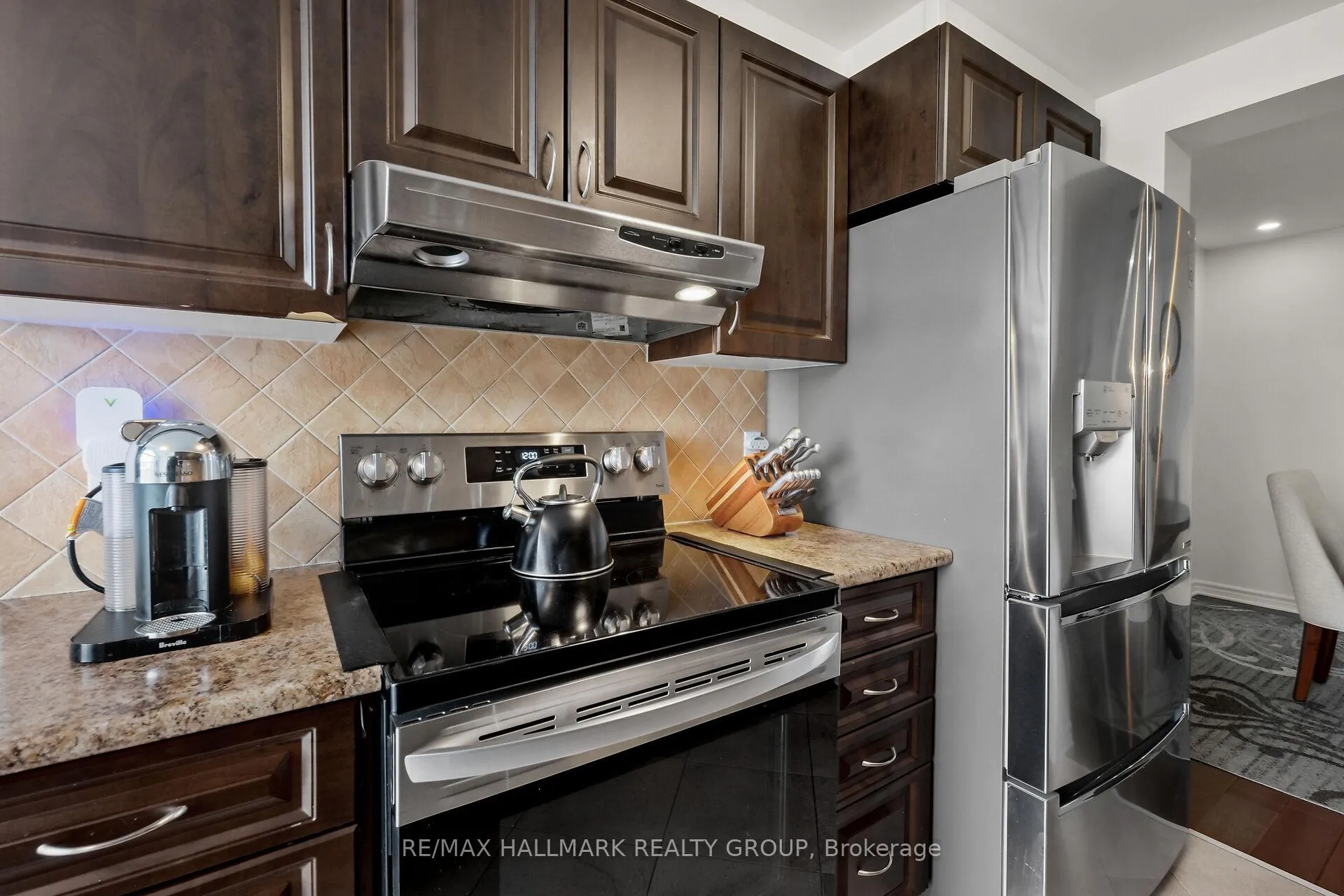 Photo 12 of 126 Silvermoon Crescent, Ottawa, Avalon East — HOMEH