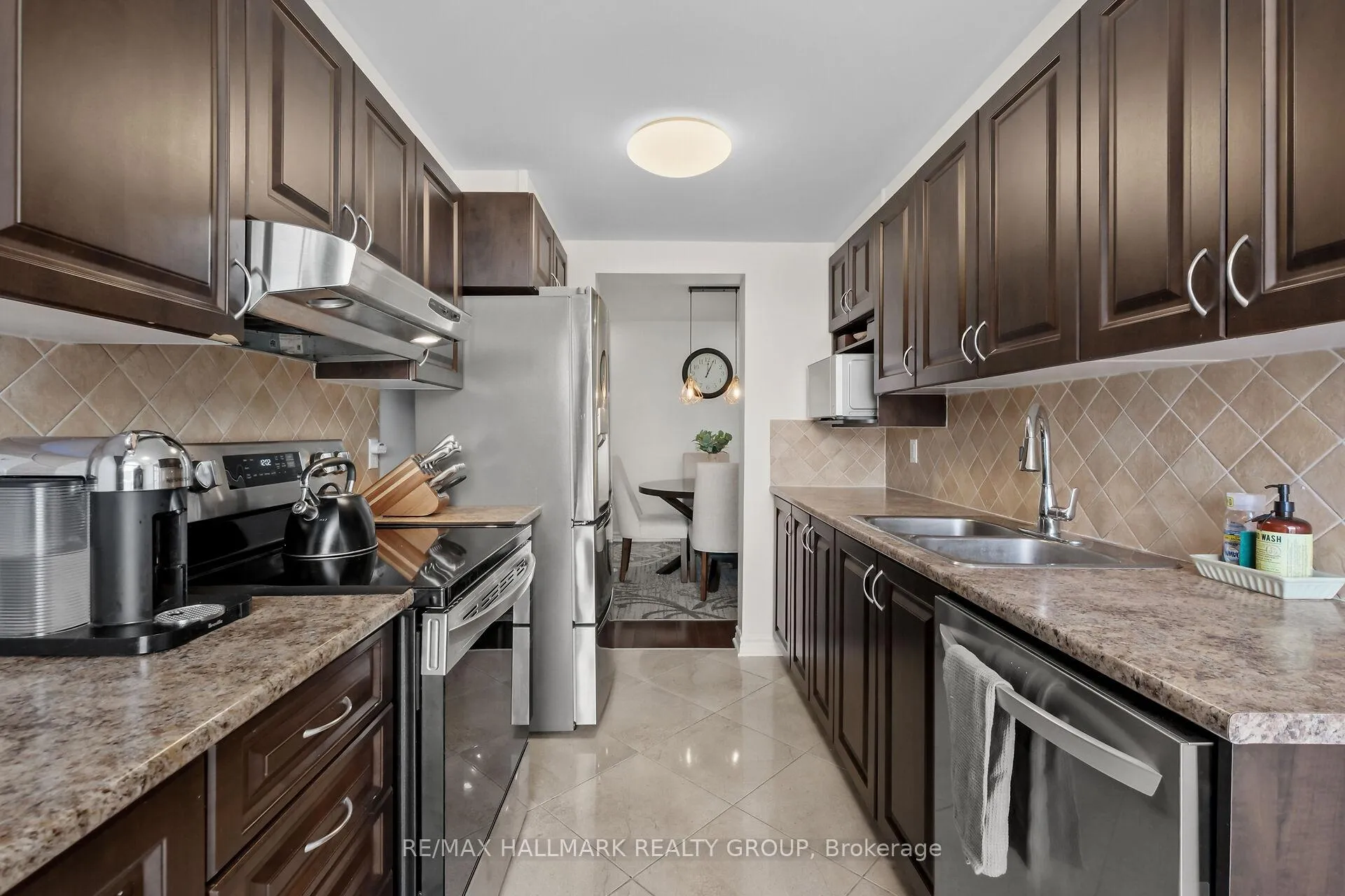 Photo 13 of 126 Silvermoon Crescent, Ottawa, Avalon East — HOMEH