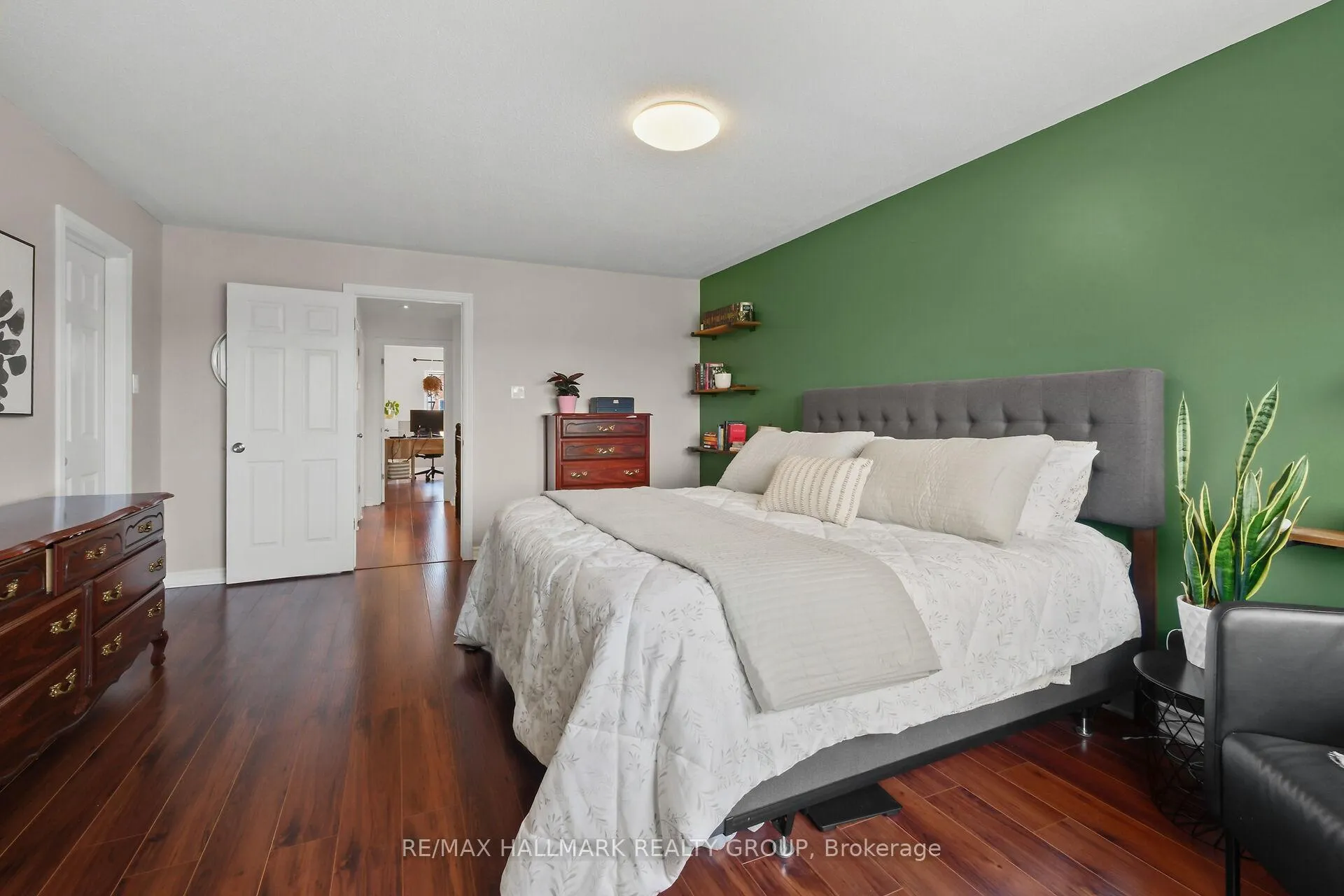 Photo 21 of 126 Silvermoon Crescent, Ottawa, Avalon East — HOMEH