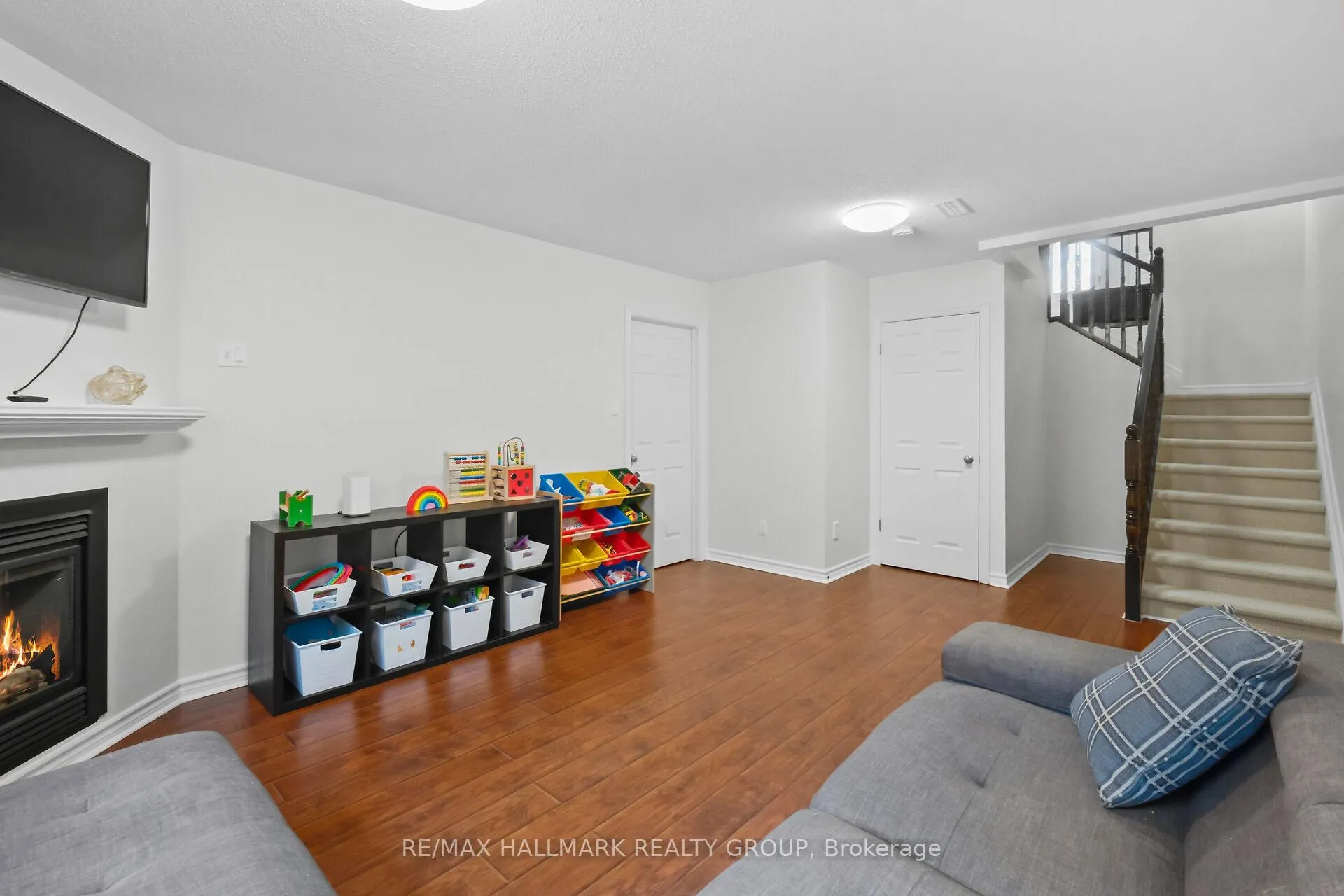 Photo 26 of 126 Silvermoon Crescent, Ottawa, Avalon East — HOMEH