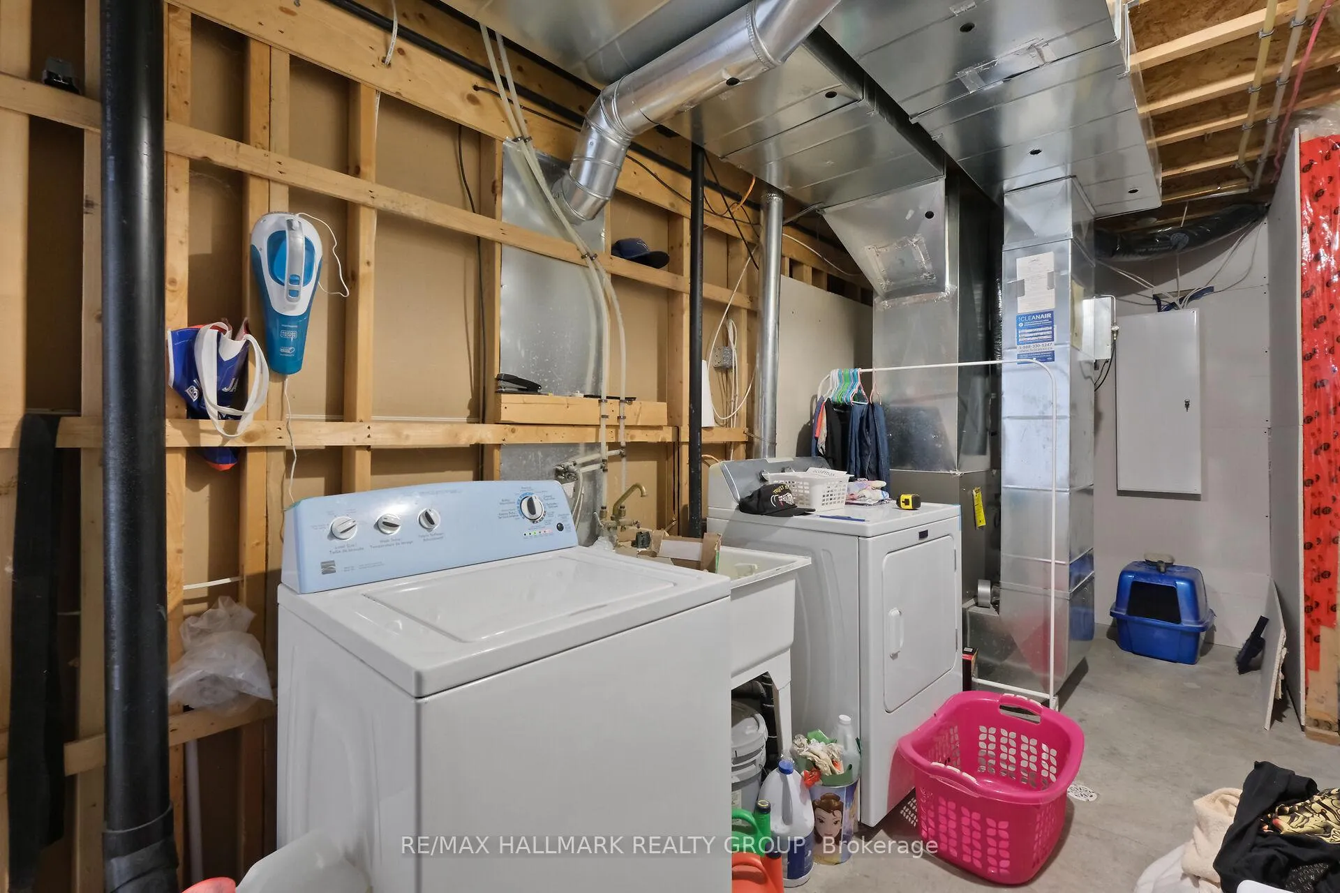 Photo 27 of 126 Silvermoon Crescent, Ottawa, Avalon East — HOMEH