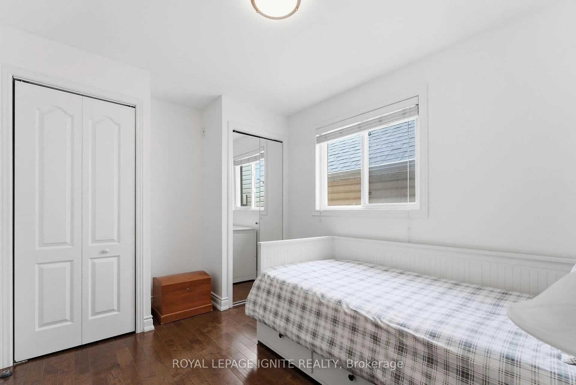 Photo 19 of 10 Cayuga Avenue, Toronto, Rockcliffe-Smythe — HOMEH