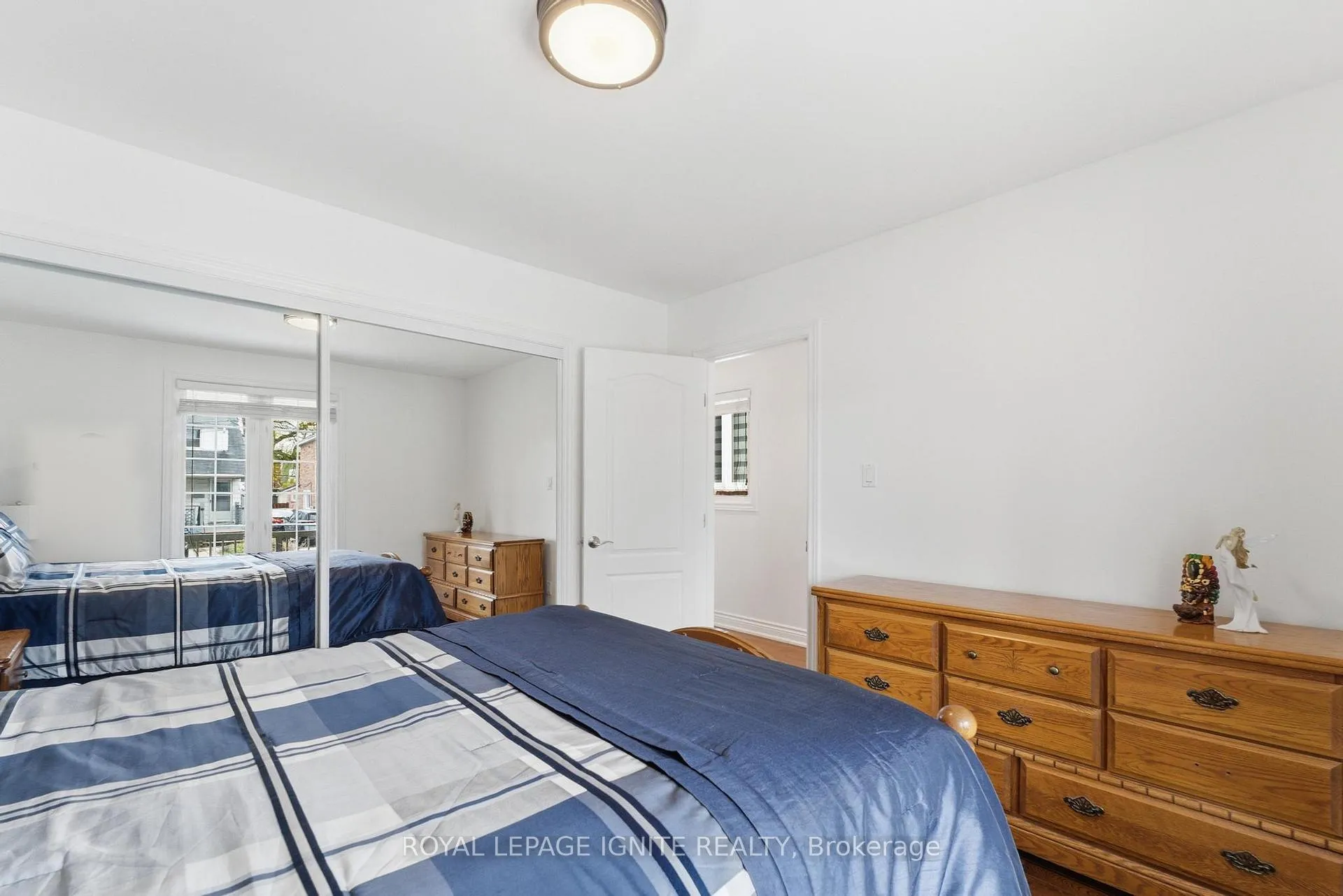 Photo 27 of 10 Cayuga Avenue, Toronto, Rockcliffe-Smythe — HOMEH