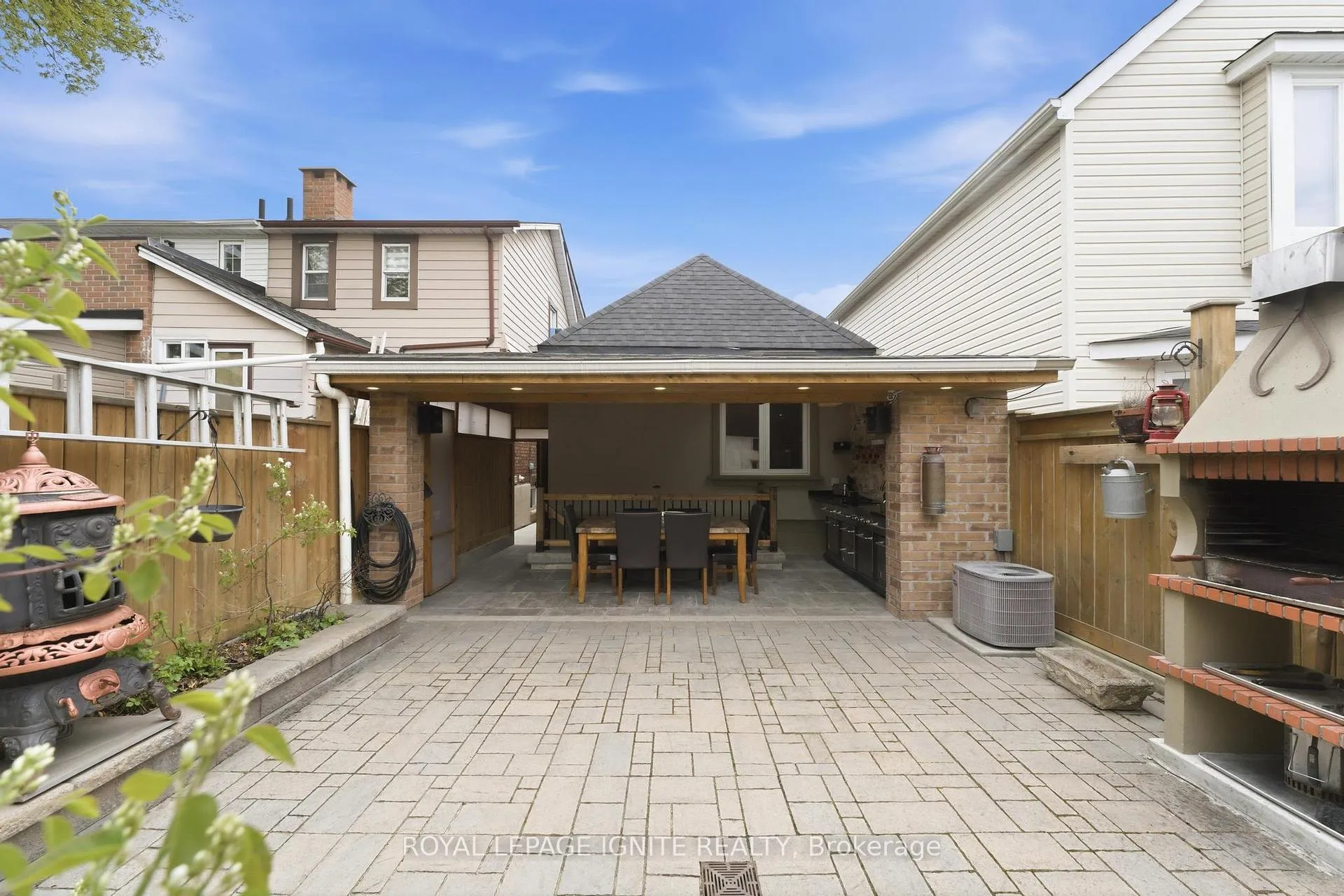 Photo 30 of 10 Cayuga Avenue, Toronto, Rockcliffe-Smythe — HOMEH