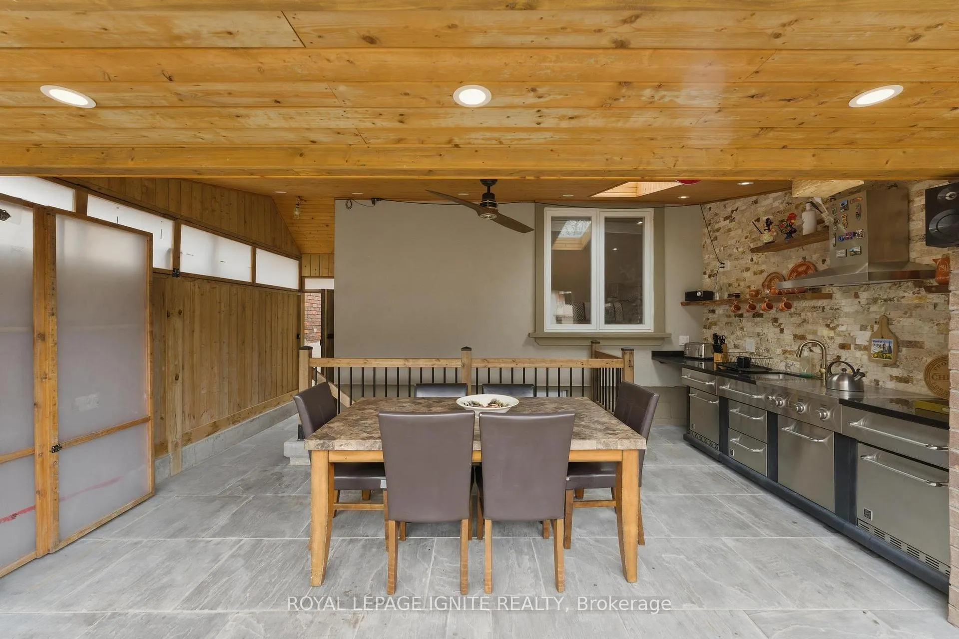 Photo 32 of 10 Cayuga Avenue, Toronto, Rockcliffe-Smythe — HOMEH