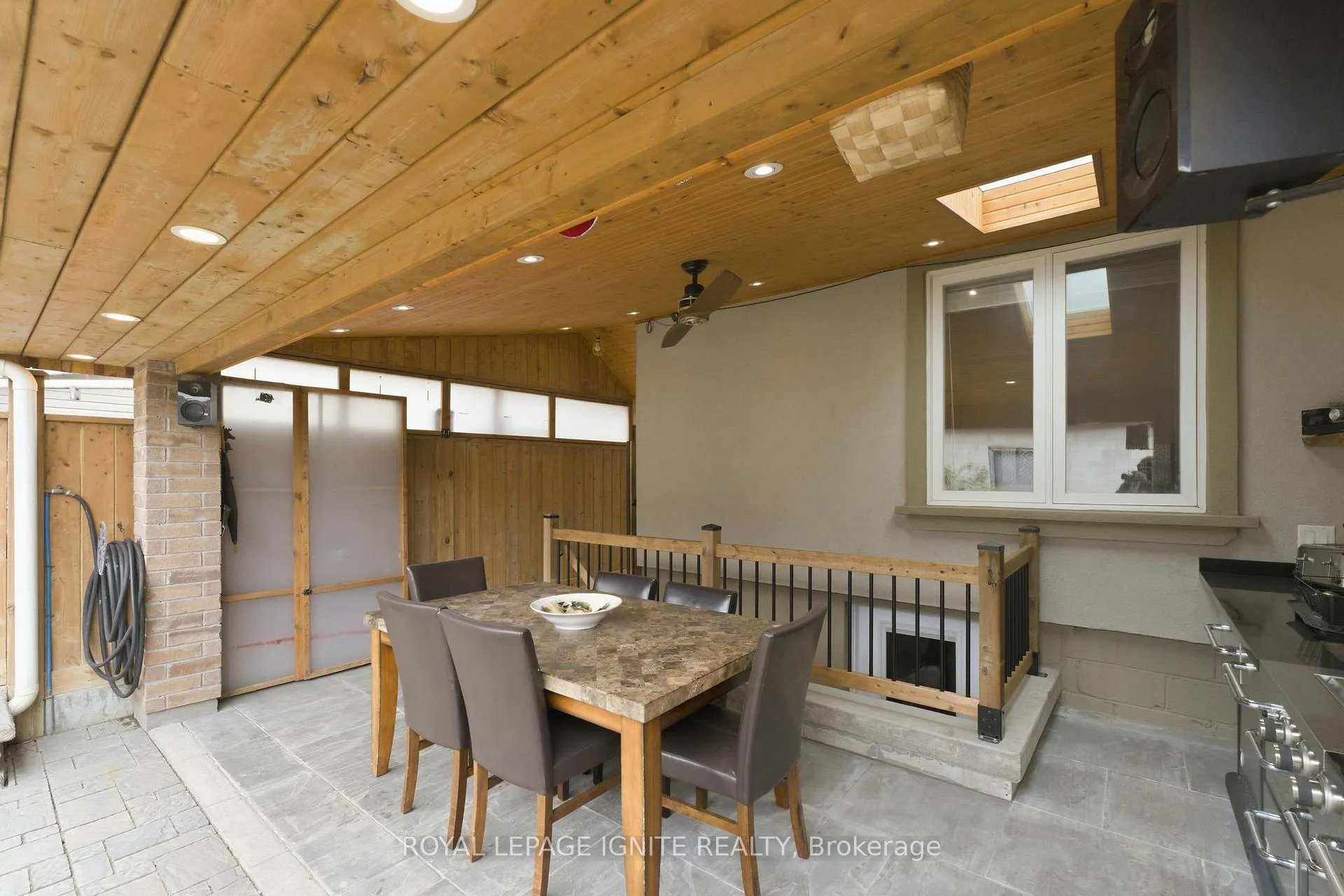 Photo 33 of 10 Cayuga Avenue, Toronto, Rockcliffe-Smythe — HOMEH