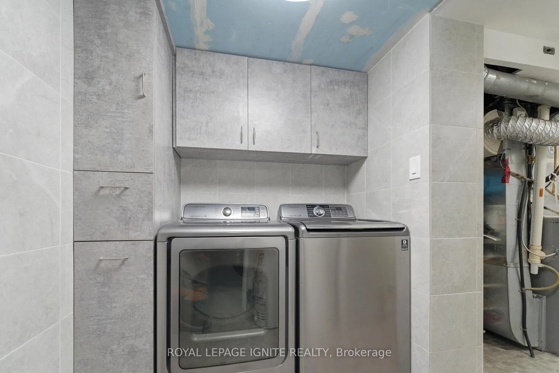 Photo 40 of 10 Cayuga Avenue, Toronto, Rockcliffe-Smythe — HOMEH